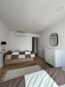 Een bed of bedden in een kamer bij Requena12