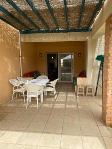 A patio or other outdoor area at شاليه ارضى بحديقه بقريه ديمورا بالساحل الشمالي كيلو ٧٥