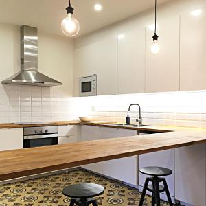 A kitchen or kitchenette at L'ANTIGA