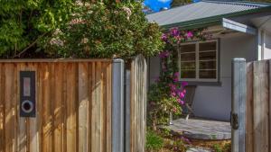 حديقة خارج Lazy Days Seaside Cottage - Umina Beach