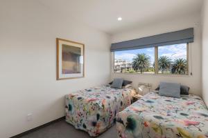 Gallery image of APARTMENT 4A - By the Beach in Paraparaumu Beach