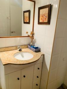 A bathroom at Apartamento brisa marina