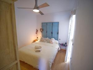 Posteľ alebo postele v izbe v ubytovaní Apartamento Residencial Al Andalus 117, La Barrosa, Chiclana, Incluye parking a unos metros del mar