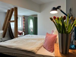 Postel nebo postele na pokoji v ubytování Gästezimmer für Naturliebhaber