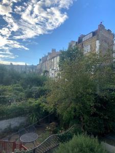 Foto dalla galleria di Lovely spacious 1-bedroom flat in Tufnell Park close to Central London a Londra