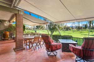 Zahrada ubytování Spectacular condo with private golf privileges includes golf cart on Monterey Country Club !!