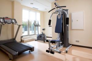 Fitness centrum a/nebo fitness zařízení v ubytování NH Valladolid Bálago