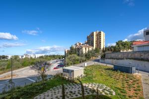 Το κτήριο όπου στεγάζεται  το διαμέρισμα