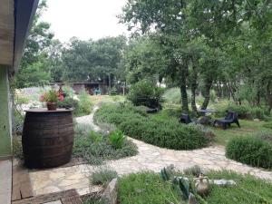 Ogród w obiekcie Apartments Bijou, Nature & Luxury in a green oasis near Umag