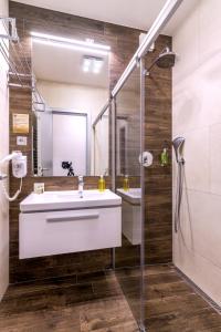 Koupelna v ubytování HOTEL PECR DEEP