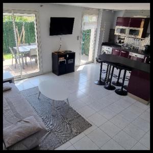 A seating area at Maison de vacances Torreilles plage 6 personnes