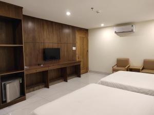 TV a/nebo společenská místnost v ubytování HỒNG HẢI 2 HOTEL