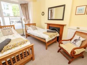 Cama ou camas em um quarto em Seaview House