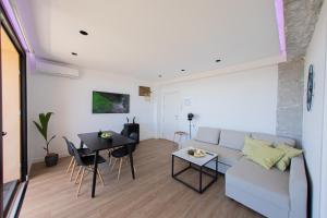 Posedenie v ubytovaní AMAZING APARTMENT WITH STUNNING VIEWS