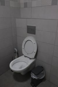 Koupelna v ubytování Eastside Suites