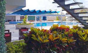 Bazén v ubytování Hotel Royal Elim International nebo v jeho okolí