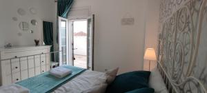 Fotografia z galérie ubytovania Precioso Ático en Playa con Piscina v destinácii Estepona