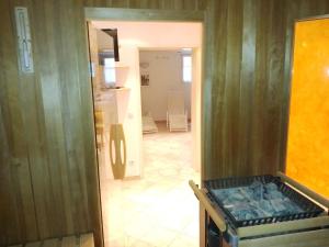 A kitchen or kitchenette at Pension Kappel