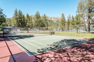 Imagen de la galería de Bernese Gem, en Truckee