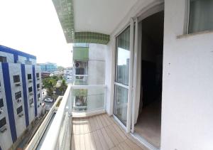 Balkón nebo terasa v ubytování Apartamento para Temporada em Cabo Frio - Excelente Localização no Bairro Parque Riviera!