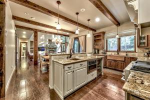 Kjøkken eller kjøkkenkrok på Cochise Charms