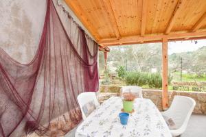 Balkón nebo terasa v ubytování Apartments Studenac