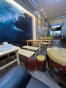 Prostor za sedenje u objektu Good Mood Backpacker