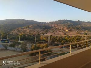 a view of a mountain from a balcony at CONDOMINIO MONDRIAN in Quilpué
