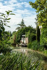 Gallery image of Canal Garden Apartment StayWell Amsterdam in Amsterdam