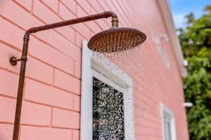 Gallery image of The Pink Lodge in Lorne +36 photos