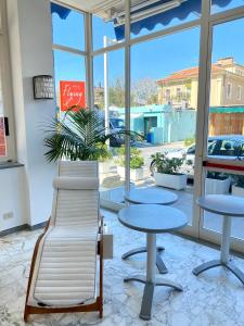 Fotografie z fotogalerie ubytování HOTEL FLYING v destinaci Pesaro