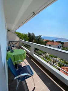 Balkón nebo terasa v ubytování Apartmani Velnic 2