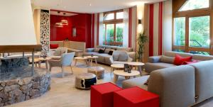 Posezení v ubytování LE CLOS DES SOURCES Hôtel & Spa