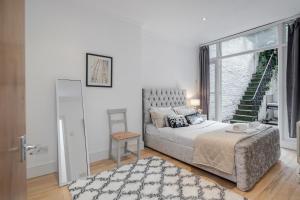 ロンドンにあるNevern Square Earl's court 2 Bed Apartmentのギャラリーの写真