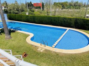 Bazén v ubytování Anacasa Bullent Playa Rabdells AP361 nebo v jeho okolí