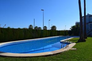 Bazén v ubytování Anacasa Bullent Playa Rabdells AP361 nebo v jeho okolí