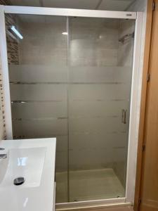 Kúpeľňa v ubytovaní COSTA DAURADA APARTAMENTS - Royal 108 Luxe + 6 fotografií