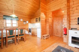 Kuchyň nebo kuchyňský kout v ubytování Nupar Cottages