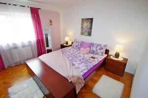 Posteľ alebo postele v izbe v ubytovaní Apartment Suzi Valdebek