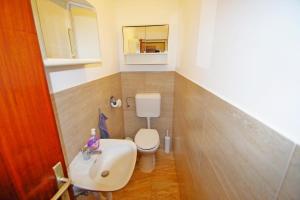 Kúpeľňa v ubytovaní Apartment Suzi Valdebek