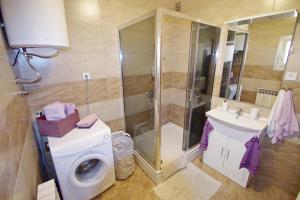 Kúpeľňa v ubytovaní Apartment Suzi Valdebek