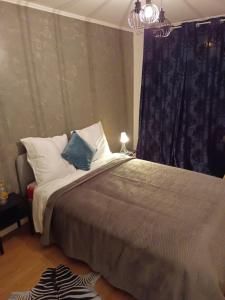 Ένα ή περισσότερα κρεβάτια σε δωμάτιο στο Chambre Moon Ray proche Paris +25 φωτογραφίες