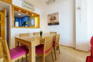 Posedenie v ubytovaní Fantastic Views , on the beach Best Location in Torremolinos