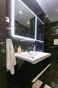 Kúpeľňa v ubytovaní Luxury Holiday House Zadar