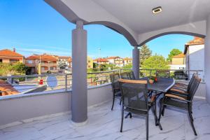 Balkón alebo terasa v ubytovaní Luxury Holiday House Zadar
