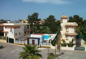 Photo de la galerie de l'établissement Luxury villa, à Islantilla