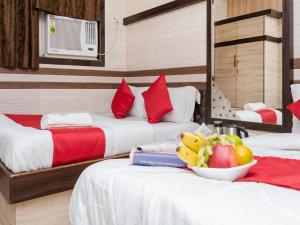 Postel nebo postele na pokoji v ubytování Hotel Al Moazin