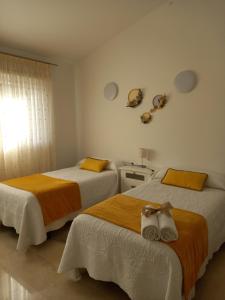 Posteľ alebo postele v izbe v ubytovaní Casa rural con piscina Viña de Millan + 37 fotografií