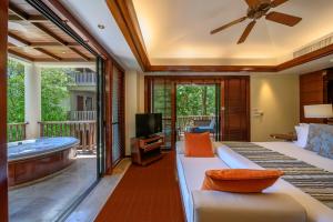 Afbeelding uit fotogalerij van Centara Grand Beach Resort & Villas Krabi in Ao Nang Beach