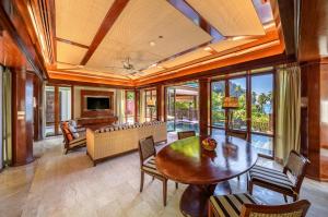 Afbeelding uit fotogalerij van Centara Grand Beach Resort & Villas Krabi in Ao Nang Beach